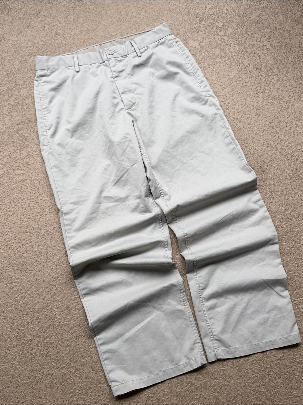 GAP Men's Light Gray Straight-Leg Chinos